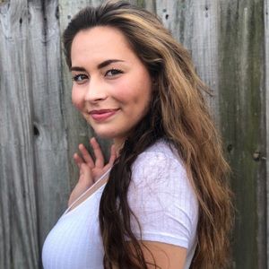 Meet your Posher, Laura